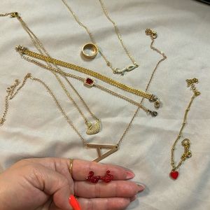 Lot of jewelry